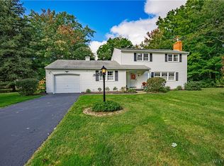 1962 Creekside Dr, Burt, NY 14028