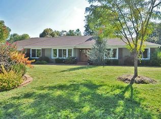 1020 E Brookside Dr, Springfield, MO 65807