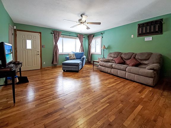 Beautiful Hardwood floors!