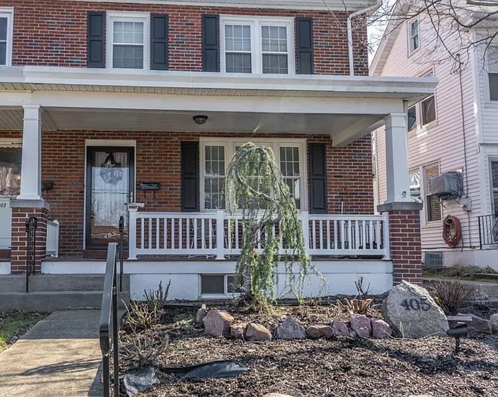 405 Washington Ave — Photo 1