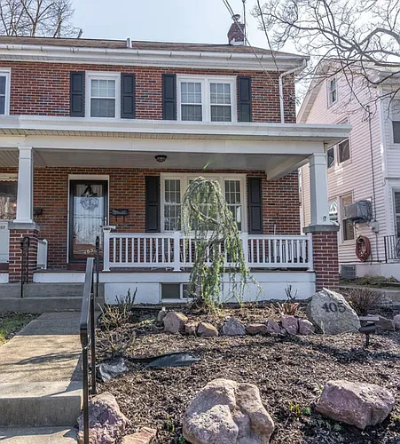 405 Washington Ave Photo 1