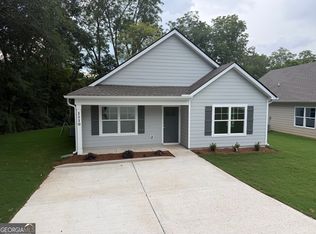 1110 E 7th St, West Point, GA 31833