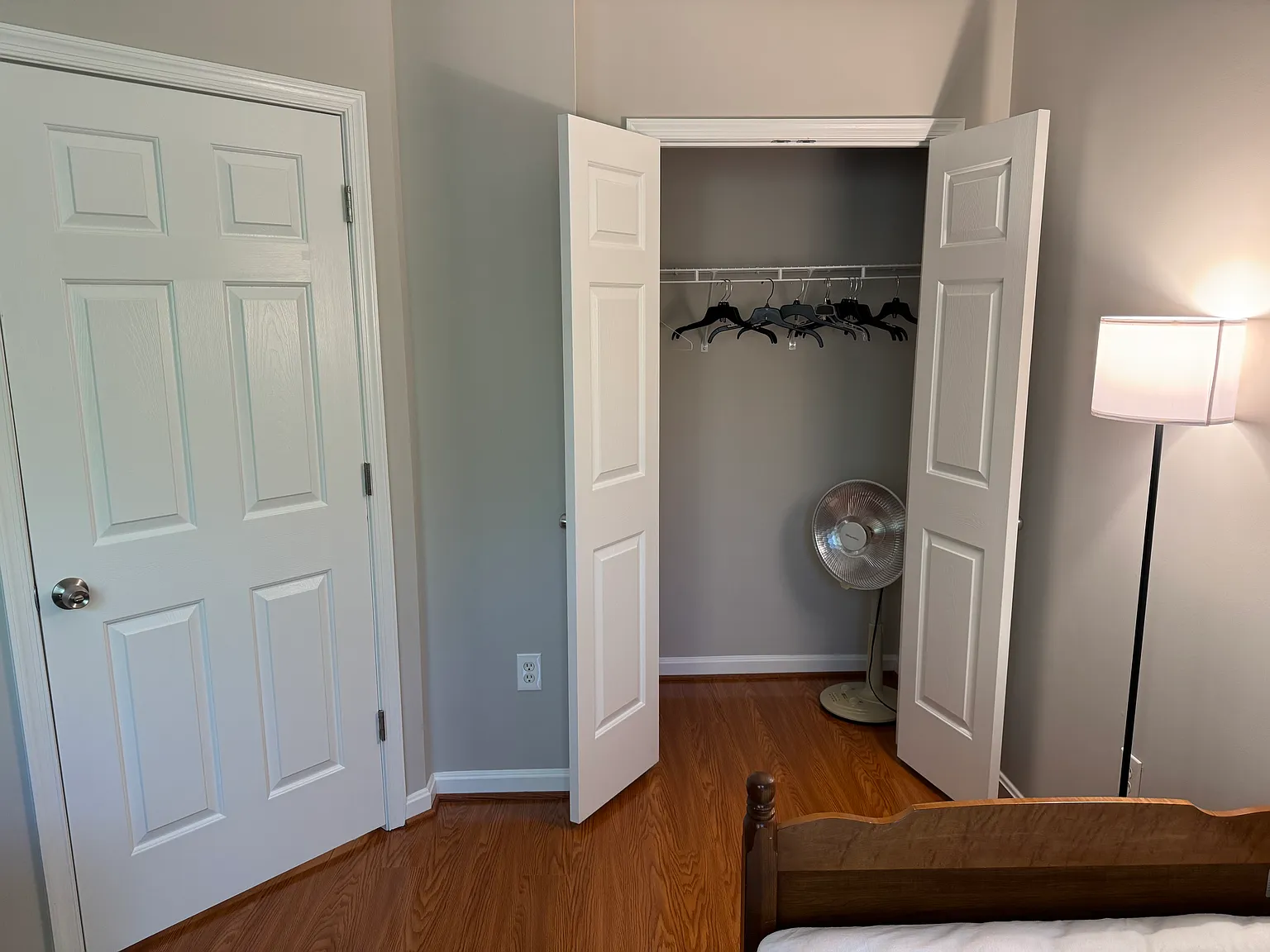 3 bed, 2020 sqft, $1,000 — Photo 3