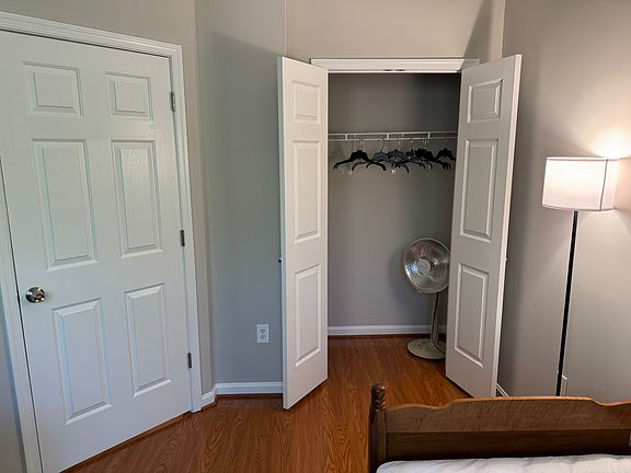 3rd image of 13016 Town Commons Dr