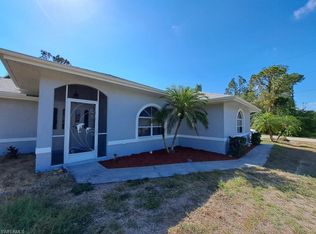 601 E 11th St, Lehigh Acres, FL 33972