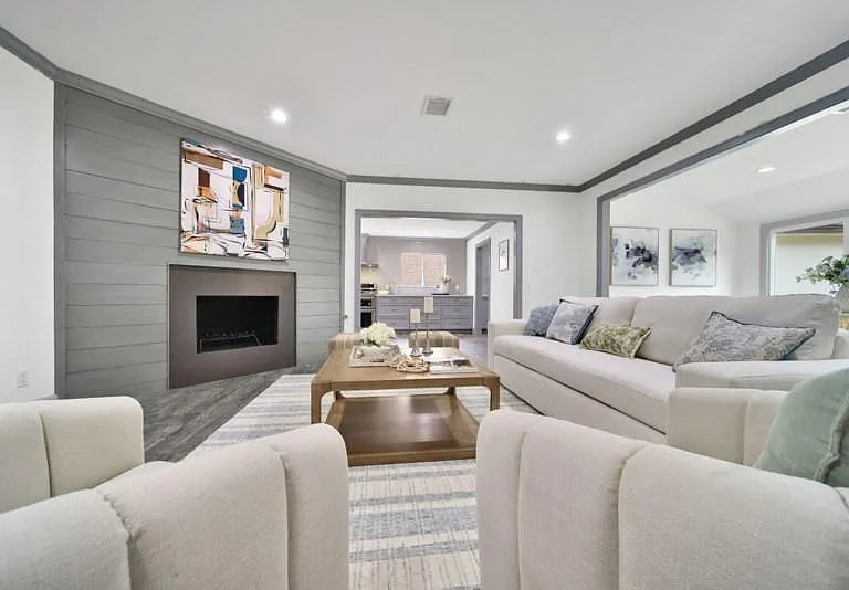 10042 Briar Forest Dr — Photo 10