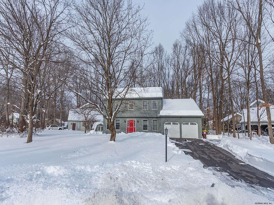 1st image of 21 Berkshire Dr W