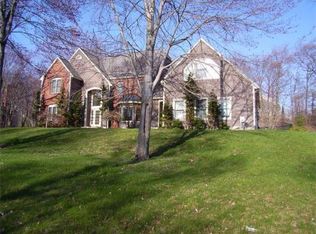 2 Cobblestone Way, Shrewsbury, MA 01545