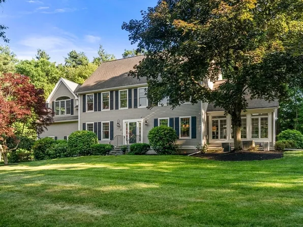 23 Longwood Dr, Hopkinton, MA 01748