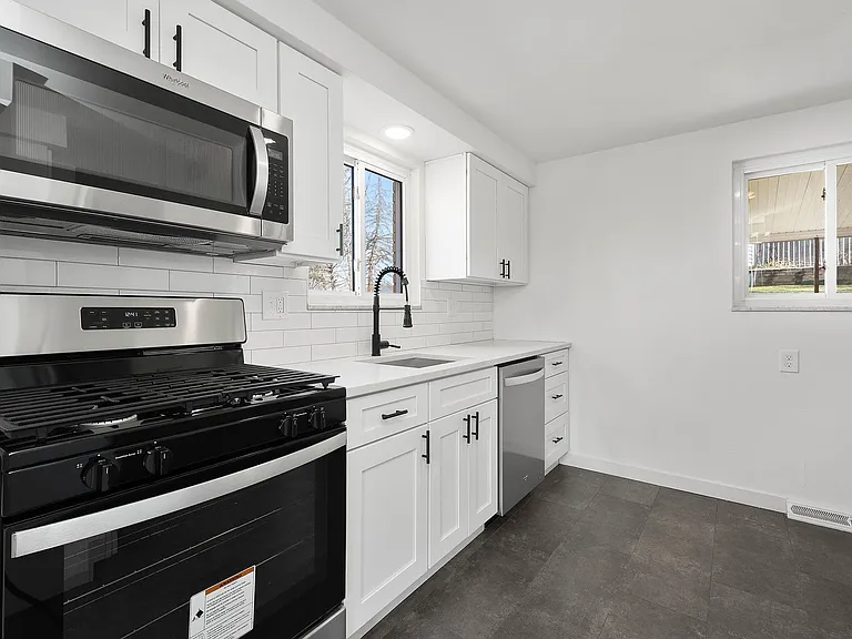 743 Elm Dr — Photo 22