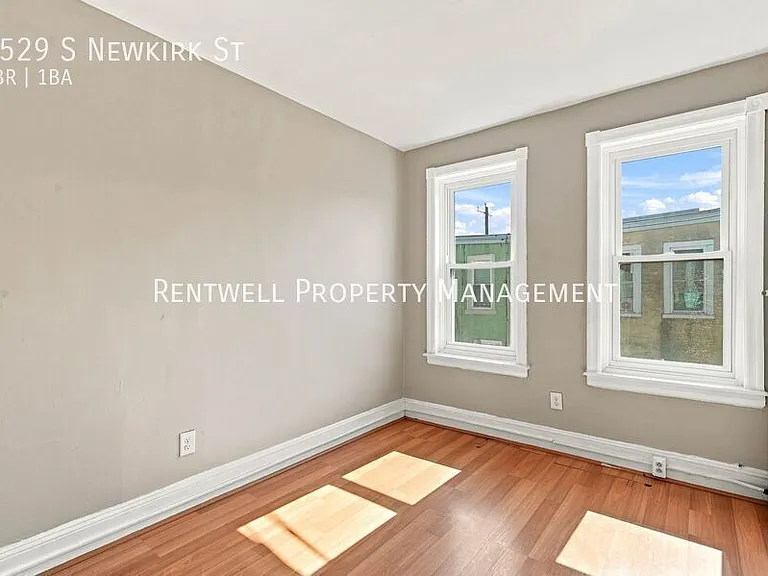 1529 S Newkirk St — Photo 20