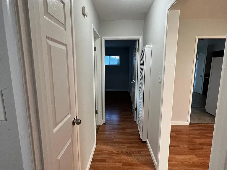 2304 John Ct — Photo 8