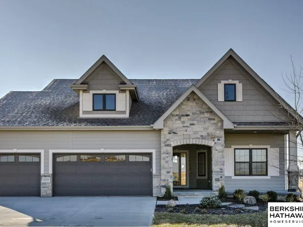 4315 S 219th St, Elkhorn, NE 68022