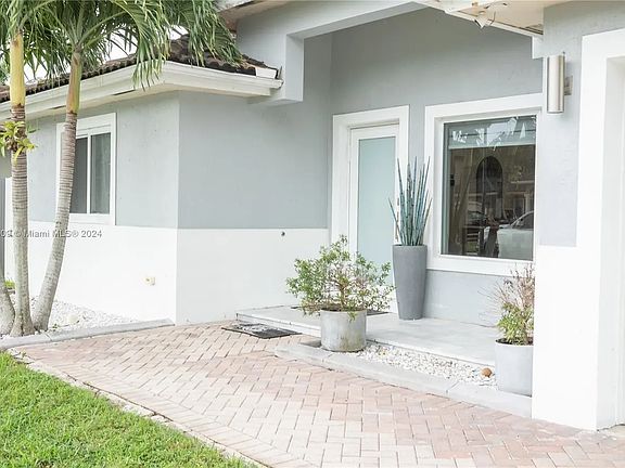3rd image of 14818 SW 180th Ter