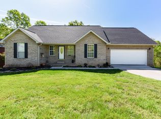 3672 Hurtgen Cir, Friendsville, TN 37737