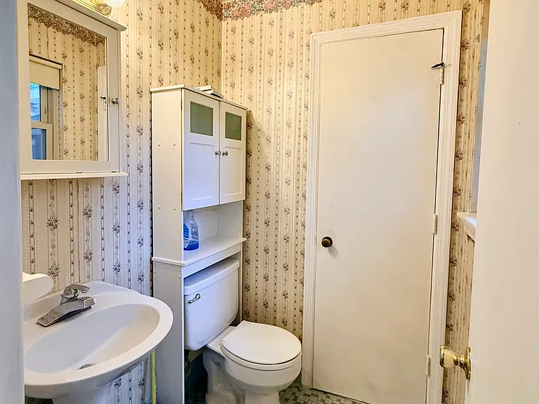 3 Monica Blvd — Photo 2
