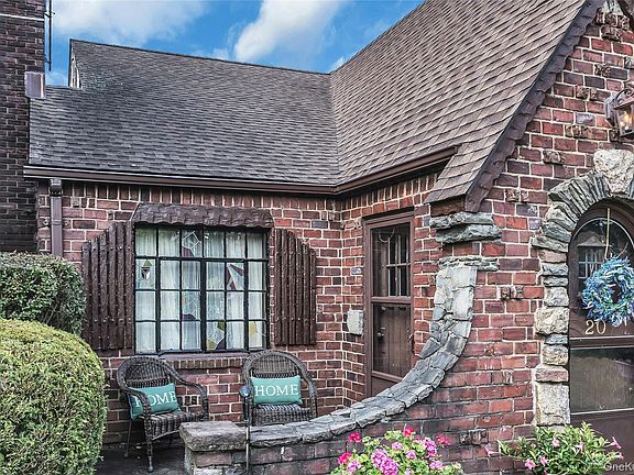 3rd image of 20 Voorhees Place