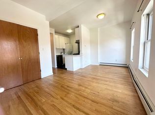 213 8th St #3, Jersey City, NJ 07302