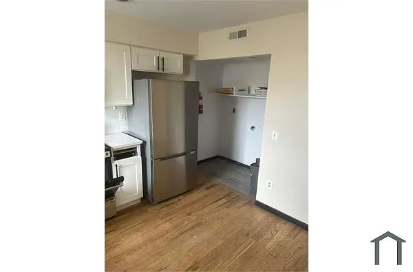 Building Photo - 204 Wheeler Ave #8