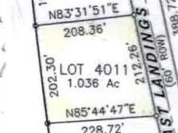 919 E Landings Dr, Granbury, TX 76049