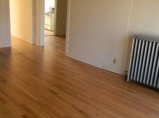 3715 W Cullom Ave #3, Chicago, IL 60618