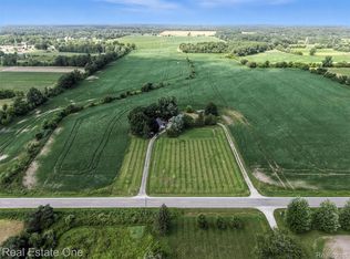 15330 Hough Rd, Allenton, MI 48002