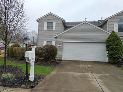 15661 Grosse Pointe Oval, Strongsville, OH, 44136