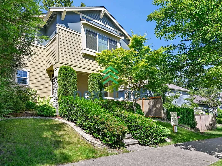 8627 Swenson Dr SE — Photo 1