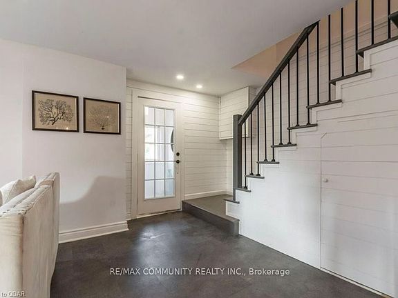 3rd image of 59 Water St