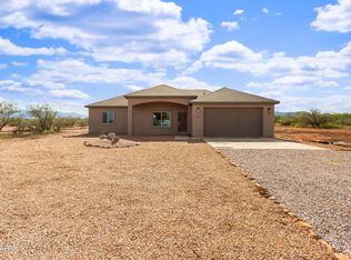 2105 N Ellie Way, Huachuca City, AZ 85616