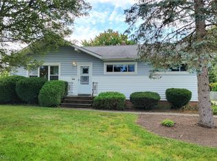11805 Gross Dr, Parma, OH