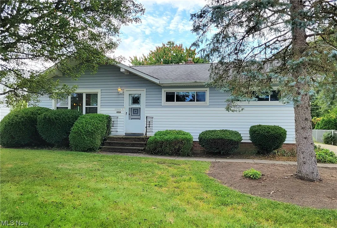 11805 Gross Dr photo 1