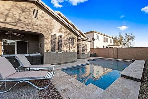 3 bed, 2000 sqft, $4,200 — Photo 3