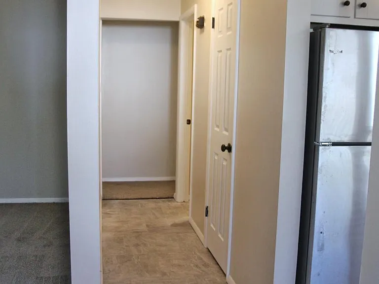 613 Mallard Rd — Photo 4