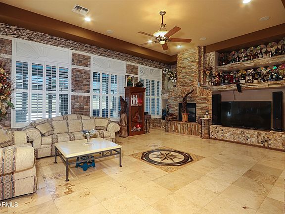 3rd image of 2580 S Pinnacle Dr