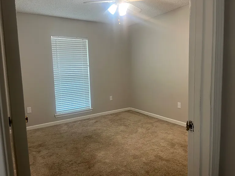 1720 Brightside Dr #D — Photo 8