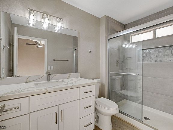 5th image of 2613 Tumble Brook Dr