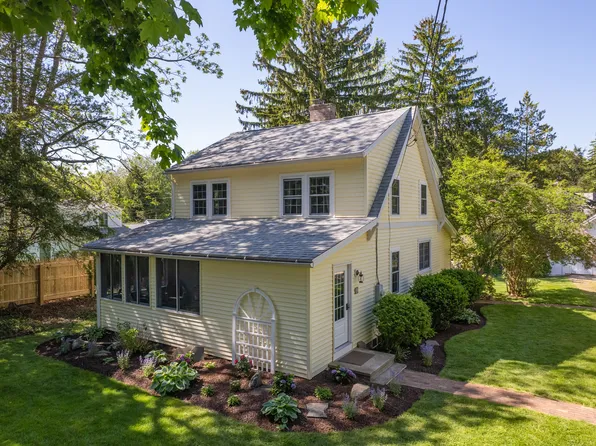 18 Pepperidge Lane, Madison, CT 06443