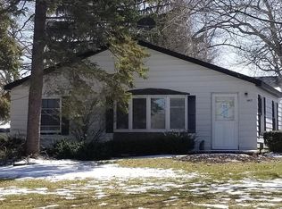 3917 93rd St, Pleasant Prairie, WI 53158