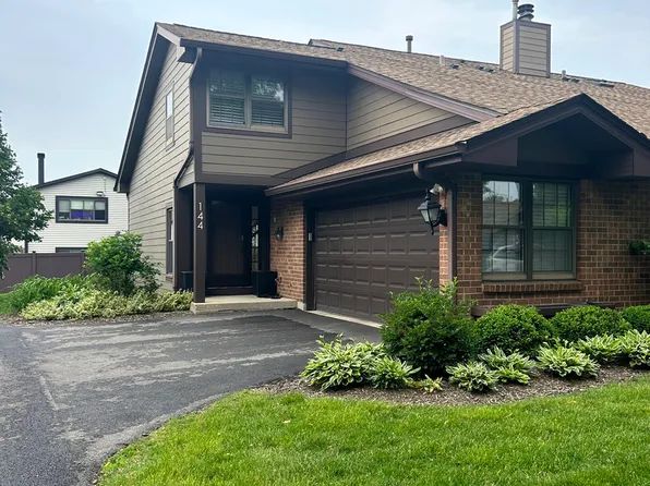 144 Prairie Dr, Westmont, IL 60559