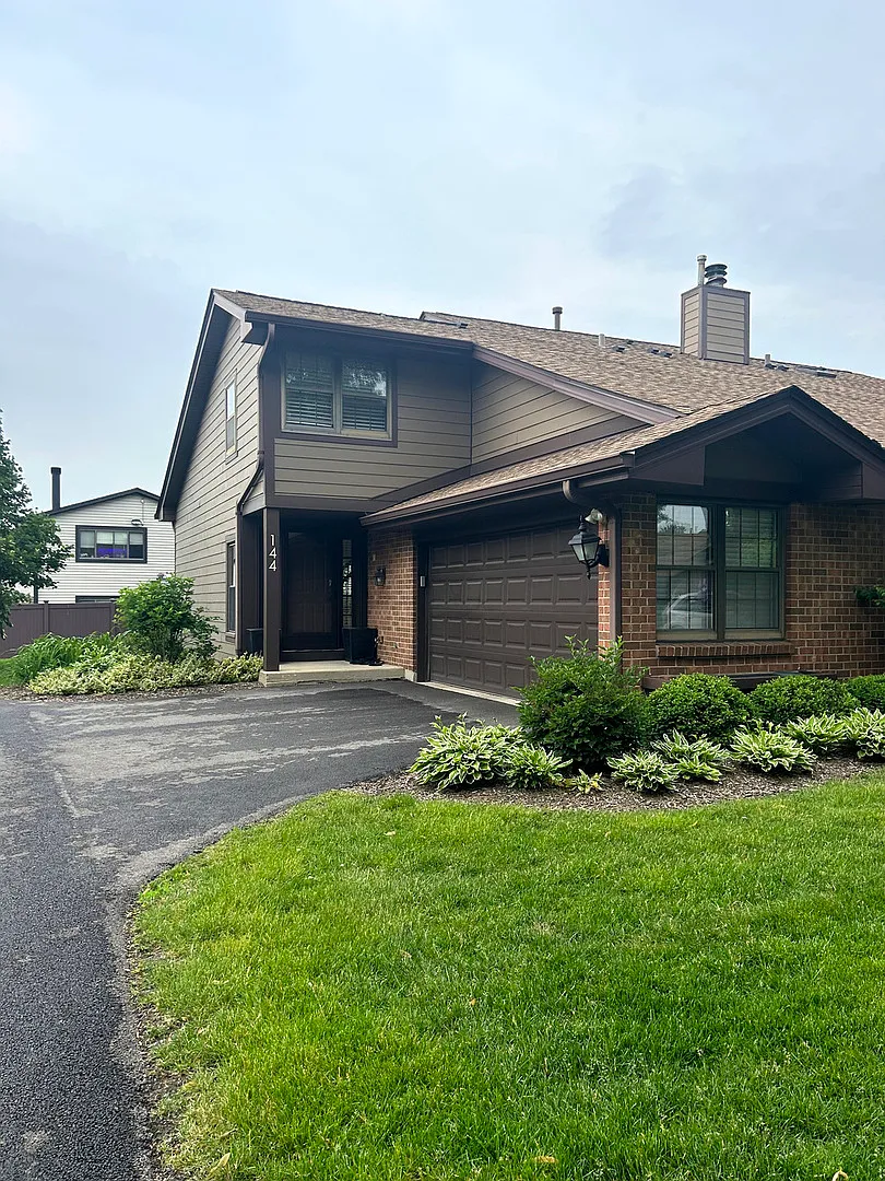 144 Prairie Dr photo 1