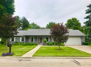 1019 Timothy Dr, Lake Geneva, WI