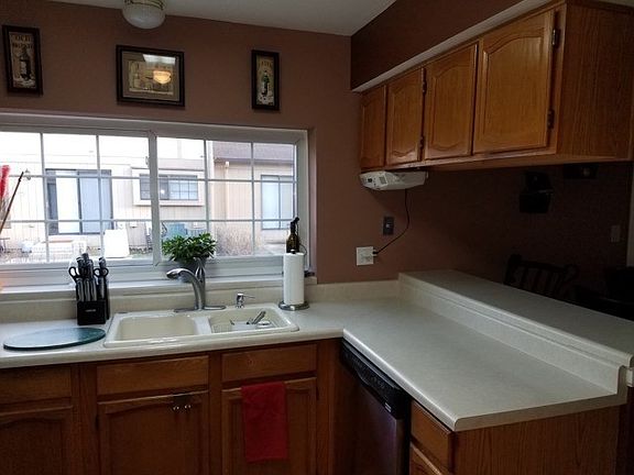 4th image of 4589 Olmstead Dr