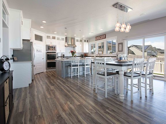 3rd image of 4646 W Brookport Cir