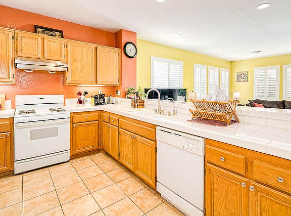 5th image of 16303 E Lemongrass Ct