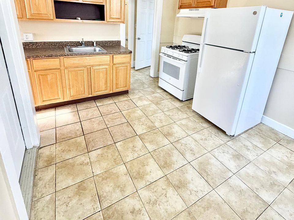 1st image of 534 Whalley Ave #2