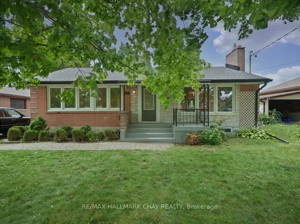262 Bellevue St, Peterborough, ON K9H 5E5