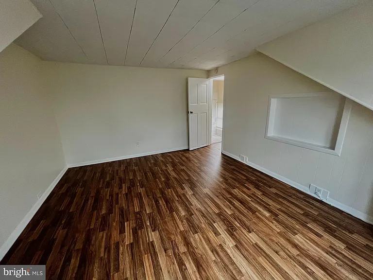 109 E Main St #2 — Photo 8