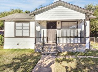 143 Loma Park Dr, San Antonio, TX 78228