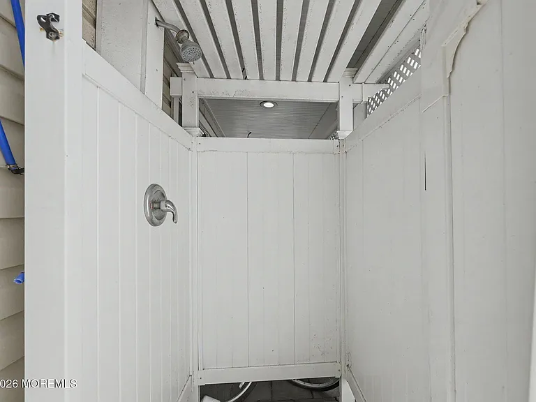 7 E Church St — Photo 45